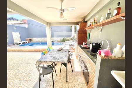 Casa à venda com 6 quartos, 300m² em Irajá, Rio de Janeiro