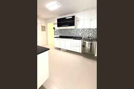 Casa à venda com 3 quartos, 135m² em Pechincha, Rio de Janeiro