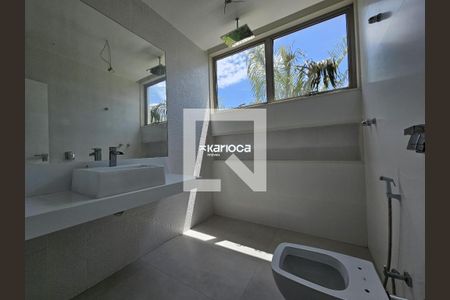 Casa à venda com 4 quartos, 872m² em Barra da Tijuca, Rio de Janeiro