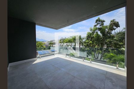 Casa à venda com 4 quartos, 872m² em Barra da Tijuca, Rio de Janeiro