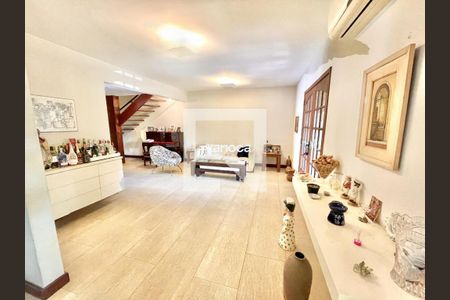 Casa à venda com 4 quartos, 545m² em Barra da Tijuca, Rio de Janeiro