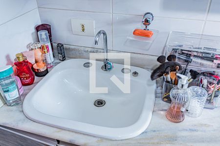 Banheiro suíte de casa à venda com 3 quartos, 358m² em Jardim Monjolo, São Paulo