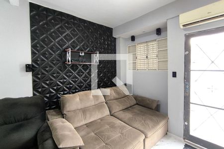 Sala de casa para alugar com 3 quartos, 90m² em Parque Uniao, Jundiaí