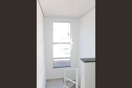 Escada de casa para alugar com 2 quartos, 75m² em Parque Sao Gabriel, Vinhedo