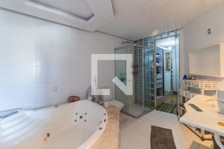 Banheiro da Suíte de casa para alugar com 5 quartos, 180m² em Cavalhada, Porto Alegre