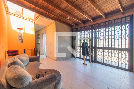 Sala 2 de casa para alugar com 5 quartos, 180m² em Cavalhada, Porto Alegre