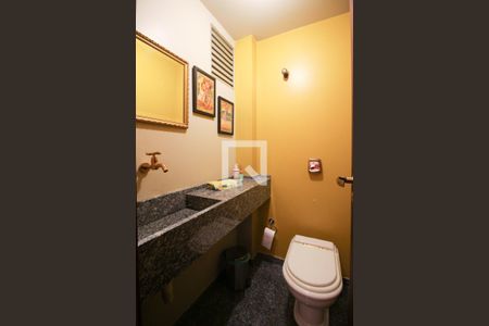 Lavabo de apartamento à venda com 4 quartos, 145m² em Indianópolis, São Paulo