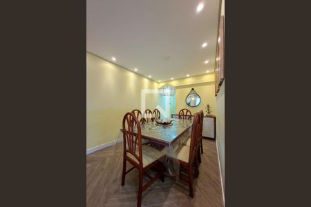 Sala de apartamento para alugar com 2 quartos, 85m² em Guilhermina, Praia Grande