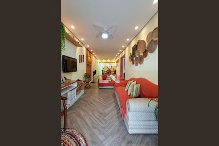 Sala de apartamento para alugar com 2 quartos, 85m² em Guilhermina, Praia Grande