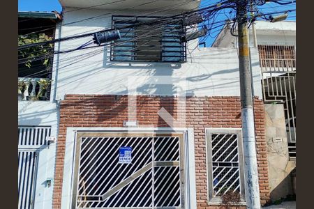 Fachada de casa à venda com 4 quartos, 130m² em Vila Leonor, São Paulo