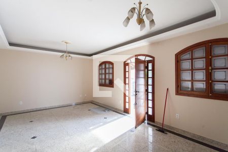 Sala 1 de casa à venda com 4 quartos, 600m² em Céu Azul, Belo Horizonte