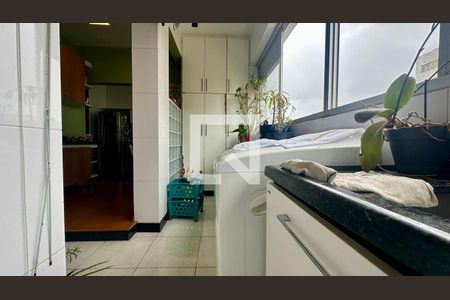 Área de serviço  de apartamento à venda com 4 quartos, 130m² em Santo Antônio, Belo Horizonte