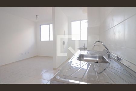 Cozinha de apartamento à venda com 2 quartos, 30m² em Conjunto Habitacional Teotonio Vilela, São Paulo