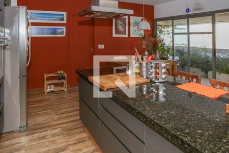 Sala e Cozinha de apartamento à venda com 2 quartos, 102m² em Barra Funda, São Paulo