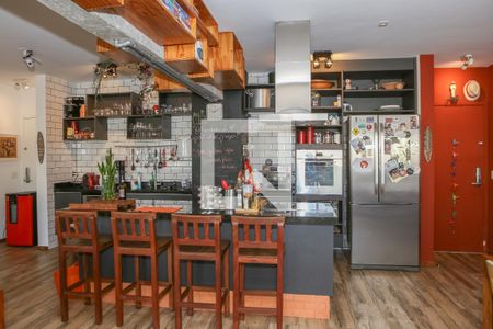 Sala e Cozinha de apartamento à venda com 2 quartos, 102m² em Barra Funda, São Paulo