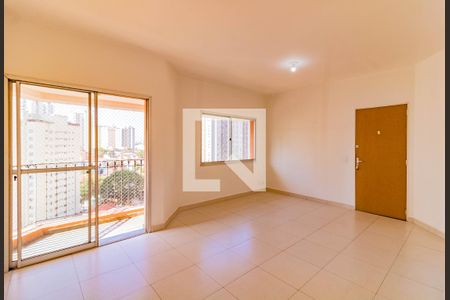 Sala de apartamento à venda com 3 quartos, 70m² em Chácara Inglesa, São Paulo