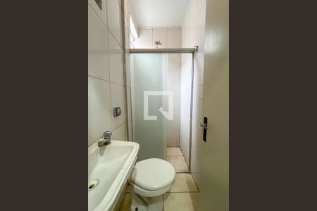 Banheiro de casa para alugar com 1 quarto, 35m² em Vila Cruz das Almas, São Paulo