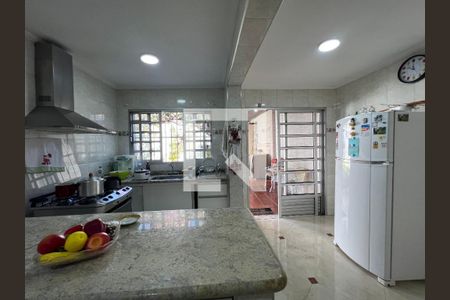 Foto 08 de casa à venda com 3 quartos, 185m² em Caxingui, São Paulo