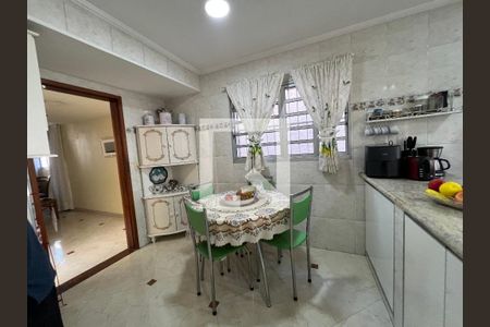 Foto 29 de casa à venda com 3 quartos, 185m² em Caxingui, São Paulo
