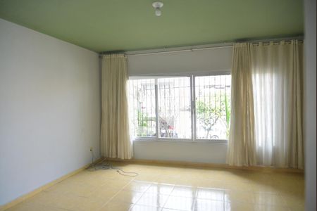 Casa à venda com 4 quartos, 148m² em Parque das Nações, Santo André