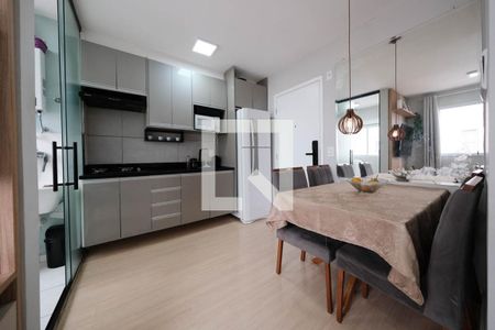 Sala e Cozinha de apartamento à venda com 2 quartos, 37m² em Cidade Patriarca, São Paulo
