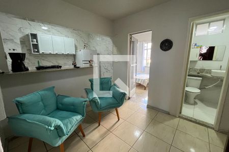 Sala de kitnet/studio à venda com 1 quarto, 30m² em Jardim Guanabara, Rio de Janeiro