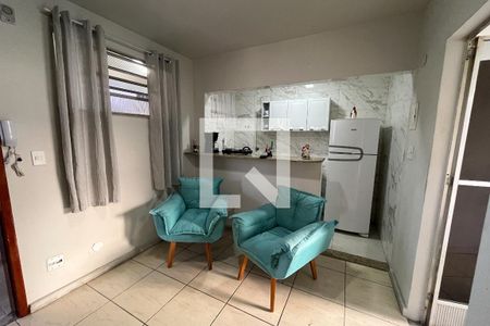 Sala de kitnet/studio à venda com 1 quarto, 30m² em Jardim Guanabara, Rio de Janeiro