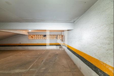 Garagem de apartamento à venda com 3 quartos, 250m² em Santa Lúcia, Belo Horizonte