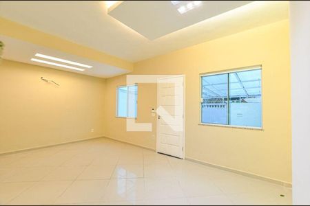 Casa à venda com 4 quartos, 140m² em Piratininga, Niterói