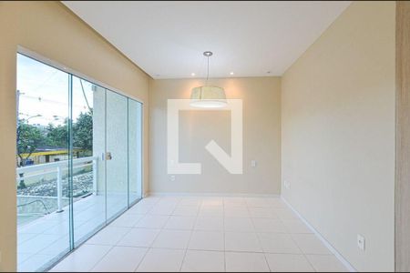 Casa à venda com 4 quartos, 140m² em Piratininga, Niterói