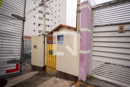 Fachada de casa para alugar com 1 quarto, 40m² em Água Fria, São Paulo