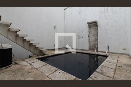 Piscina de casa à venda com 3 quartos, 225m² em Chácara Cruzeiro do Sul, São Paulo