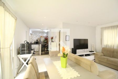 Sala de casa de condomínio à venda com 1 quarto, 62m² em Jacarepaguá, Rio de Janeiro