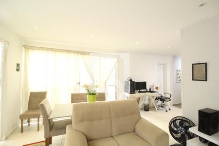 Sala de casa de condomínio à venda com 1 quarto, 62m² em Jacarepaguá, Rio de Janeiro
