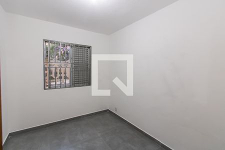 Quarto 2 de apartamento para alugar com 3 quartos, 56m² em Conjunto Habitacional Padre Manoel da Nobrega, São Paulo