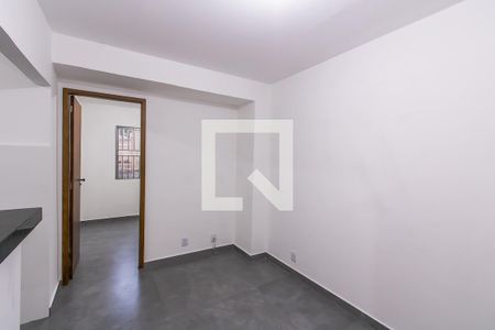 Sala de apartamento para alugar com 3 quartos, 56m² em Conjunto Habitacional Padre Manoel da Nobrega, São Paulo