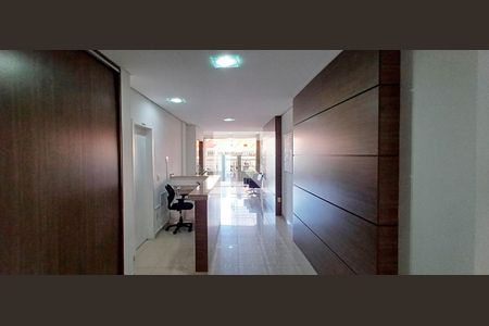 Hall de entrada de apartamento para alugar com 2 quartos, 71m² em Bom Abrigo, Florianópolis