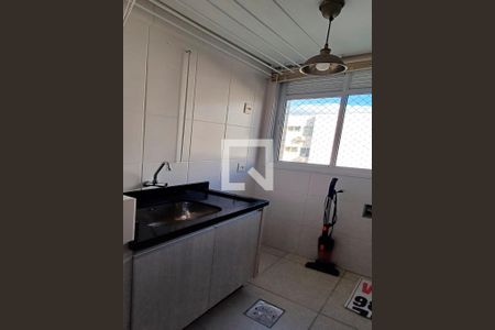 Área de Serviço de apartamento para alugar com 2 quartos, 71m² em Bom Abrigo, Florianópolis