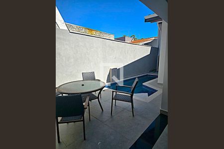 Foto 01 de casa à venda com 3 quartos, 325m² em Parque da Hipica, Campinas