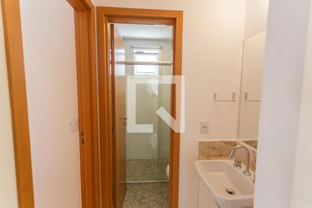 Banheiro Social de apartamento para alugar com 3 quartos, 82m² em Serra, Belo Horizonte