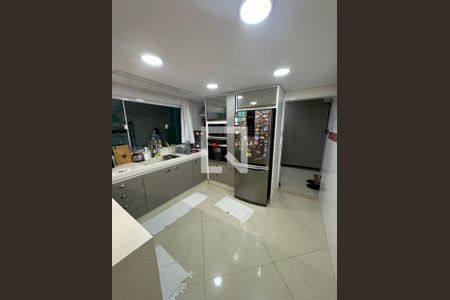 cozinha de casa à venda com 3 quartos, 300m² em Penha de França, São Paulo