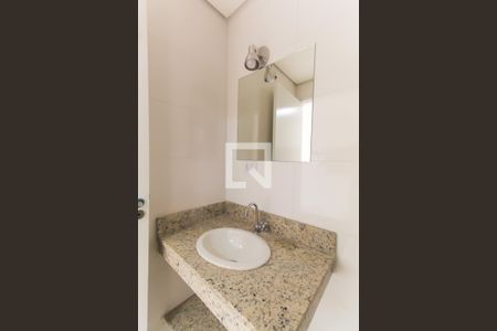 Banheiro de kitnet/studio para alugar com 1 quarto, 27m² em Vila Prudente, São Paulo