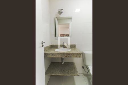 Banheiro de kitnet/studio para alugar com 1 quarto, 27m² em Vila Prudente, São Paulo