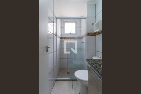 Banheiro de apartamento para alugar com 2 quartos, 43m² em Vila Pirajussara, São Paulo
