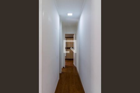 Corredor de apartamento para alugar com 2 quartos, 43m² em Vila Pirajussara, São Paulo