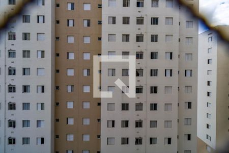 Vista Quarto 2 de apartamento para alugar com 2 quartos, 43m² em Vila Pirajussara, São Paulo