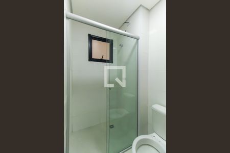 Banheiro de kitnet/studio para alugar com 1 quarto, 27m² em Vila Prudente, São Paulo