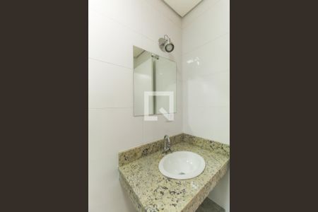 Banheiro de kitnet/studio para alugar com 1 quarto, 27m² em Vila Prudente, São Paulo