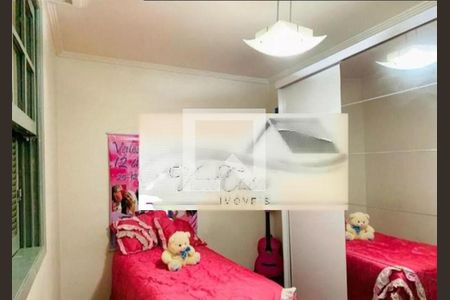 Casa à venda com 3 quartos, 110m² em Cambuci, São Paulo
