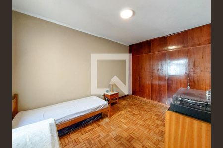 Quarto 3 de casa à venda com 3 quartos, 225m² em Bosque da Saúde, São Paulo